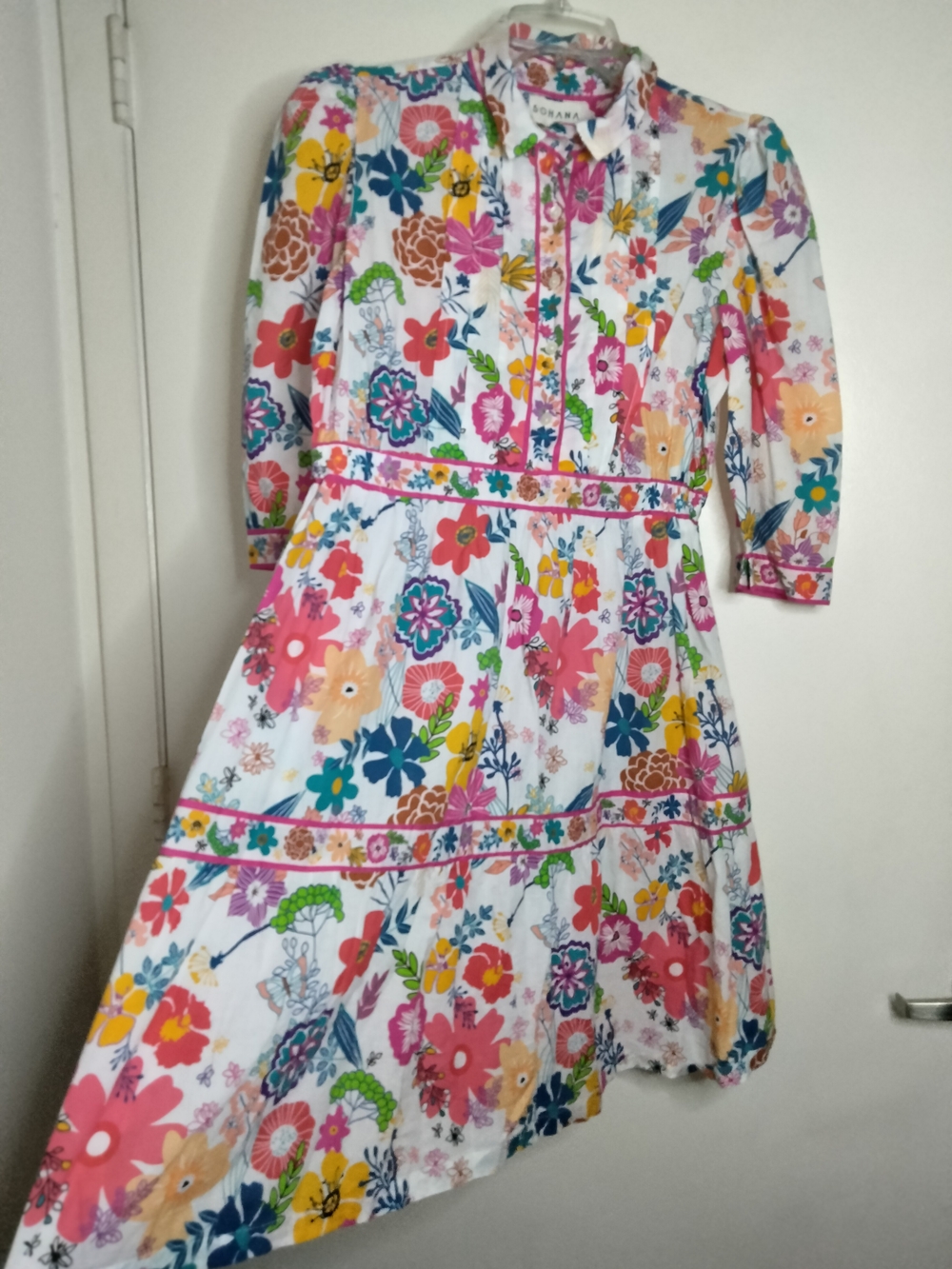 Sohana (Sz M) Multicolor Floral PuffSS Midi Dress in White, Pink & Yellow Blooms - Picture 8 of 15